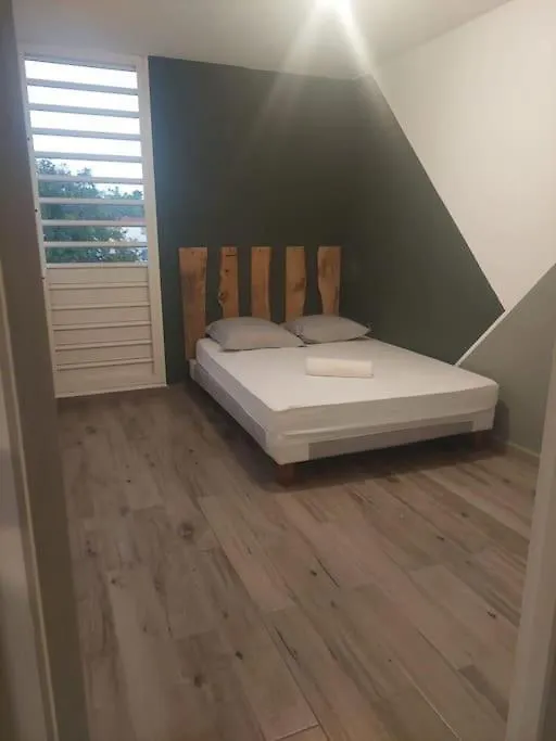 Joli Appartement 4 Pieces Les Abymes 0*,  Guadalupe